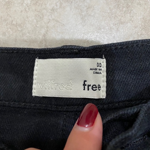 Aritzia | Wilfred Free Jean Skirt - Picture 2 of 2